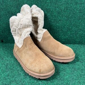 KIANDRA UGGS Women’s Boots Brown Lace Up Bow Size 7